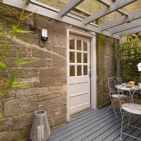 Altido Main Door Entrance Private Courtyard Apartment On The Park Edimburgo Esterno foto