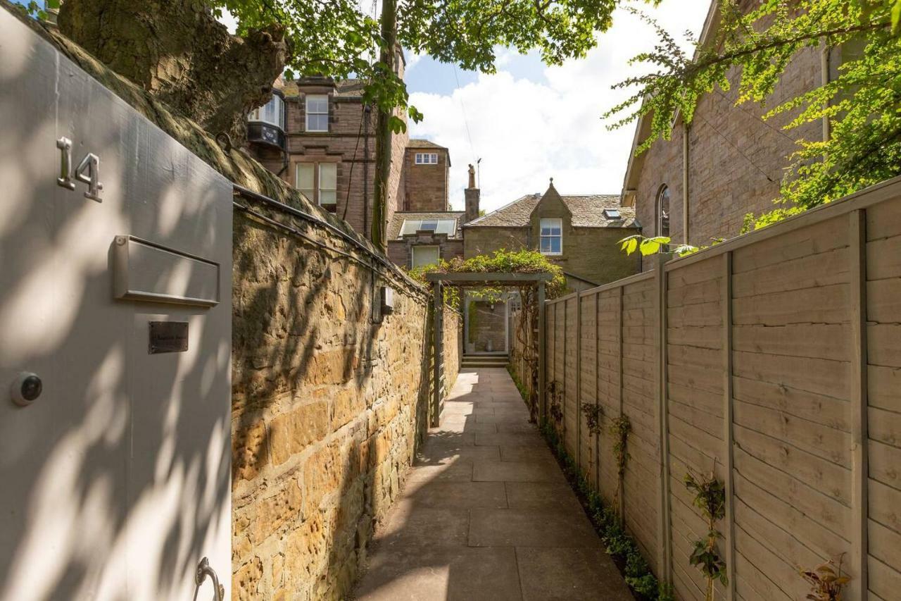 Altido Main Door Entrance Private Courtyard Apartment On The Park Edimburgo Esterno foto
